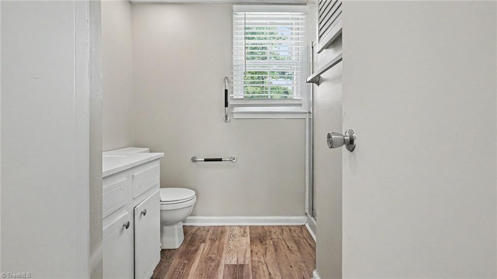 1115 Castlegate Drive Property Photo 10