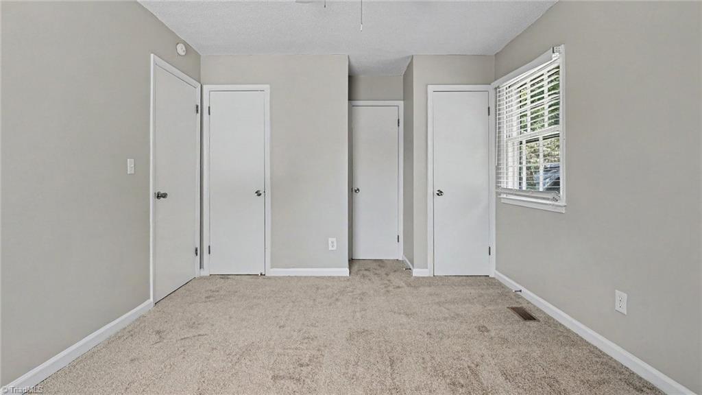 1115 Castlegate Drive Property Photo 11