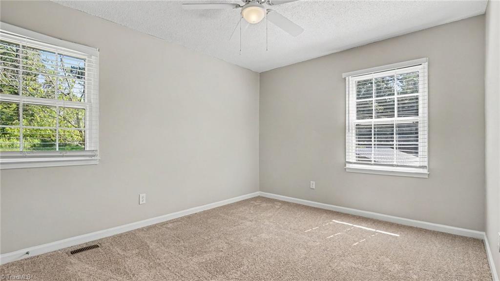 1115 Castlegate Drive Property Photo 12