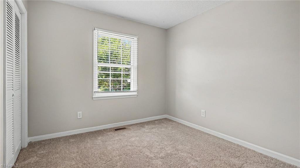 1115 Castlegate Drive Property Photo 15
