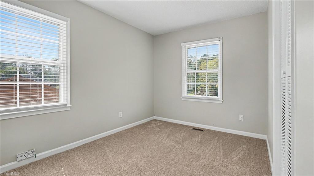 1115 Castlegate Drive Property Photo 18