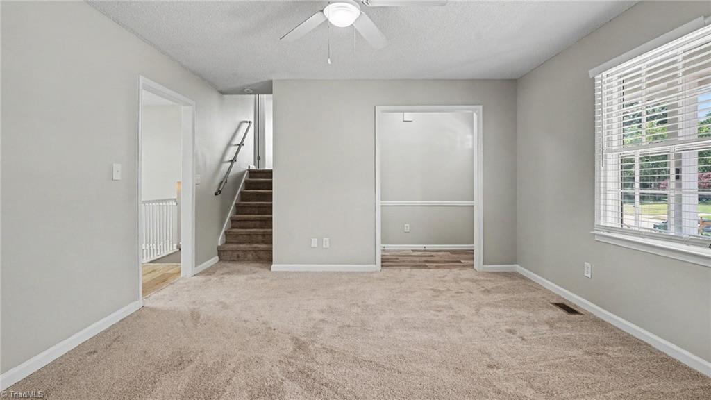 1115 Castlegate Drive Property Photo 21