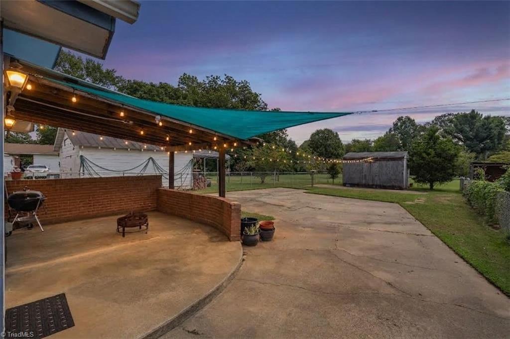 218 Williamson Street Property Photo 2