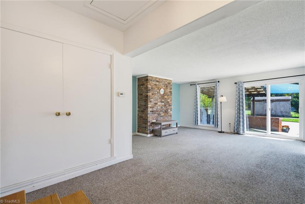 218 Williamson Street Property Photo 12