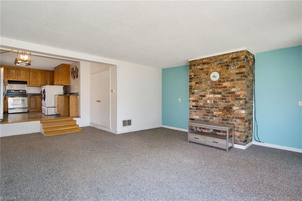 218 Williamson Street Property Photo 15
