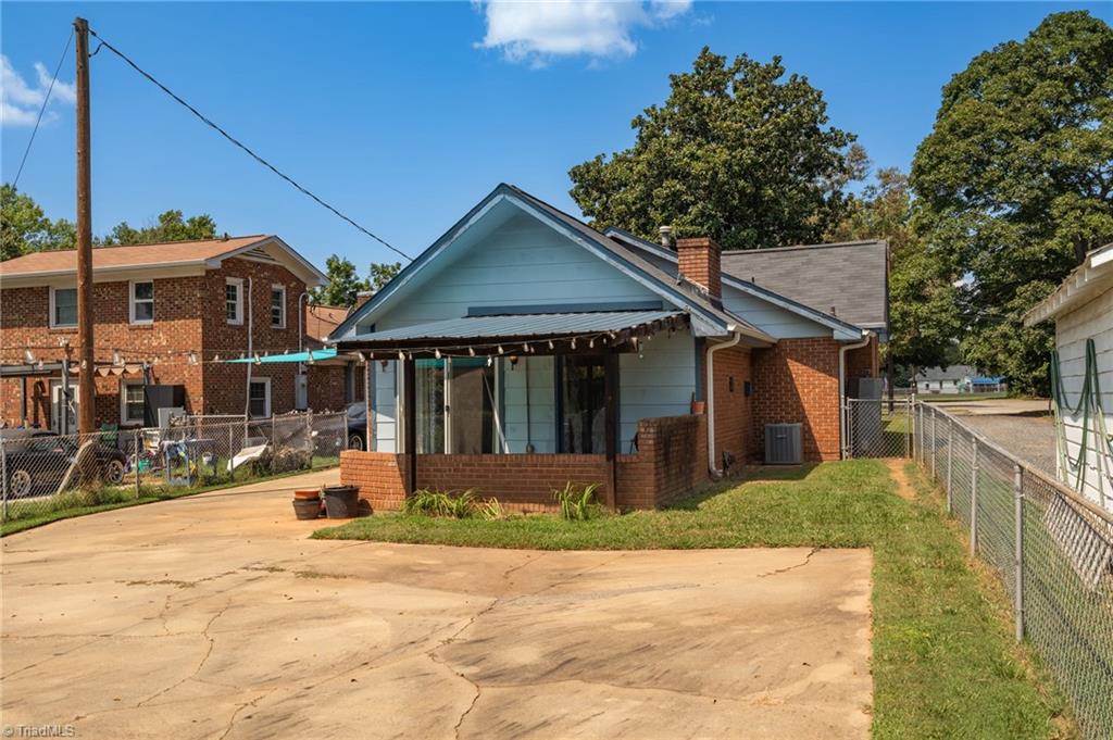 218 Williamson Street Property Photo 31