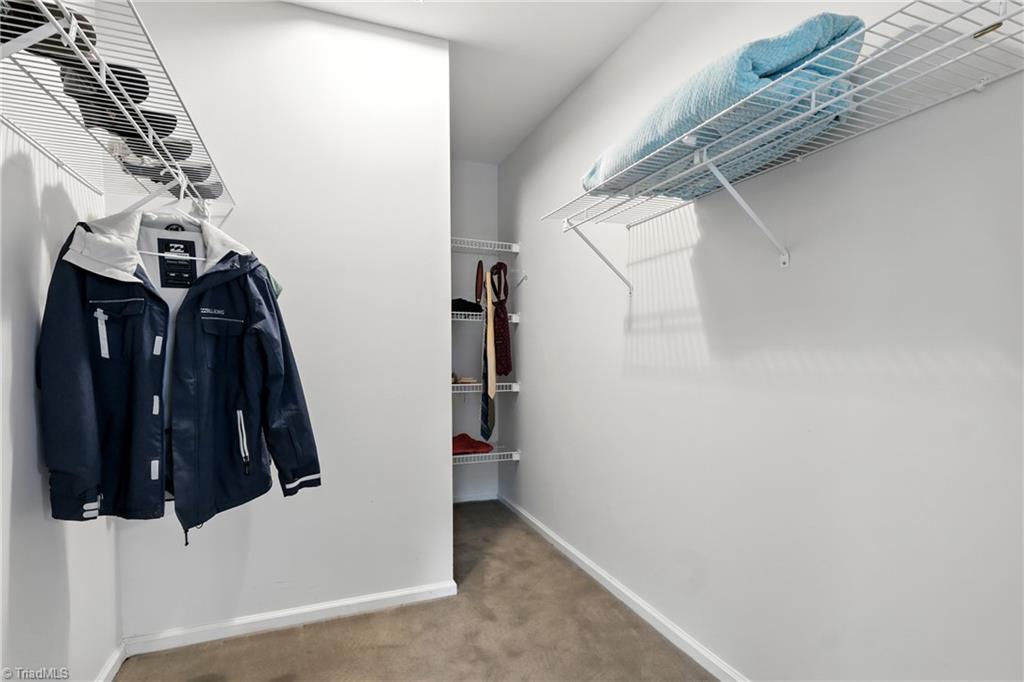 633 Huntington Drive Property Photo 11