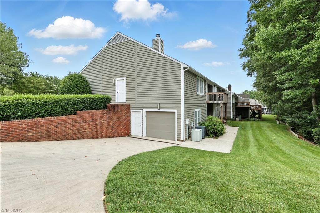 633 Huntington Drive Property Photo 18