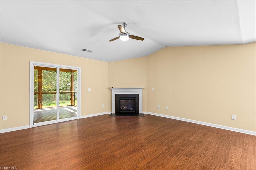 1466 Weatherend Drive Property Photo 13