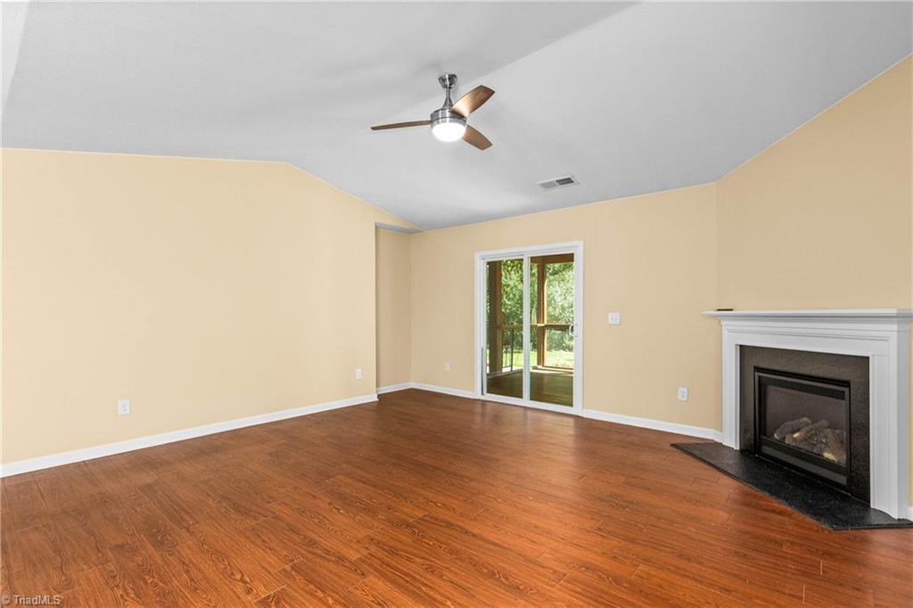 1466 Weatherend Drive Property Photo 14