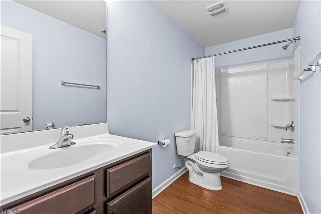 1466 Weatherend Drive Property Photo 17