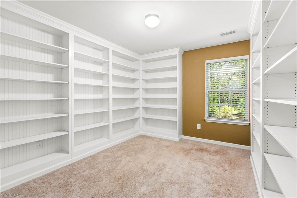 1466 Weatherend Drive Property Photo 18