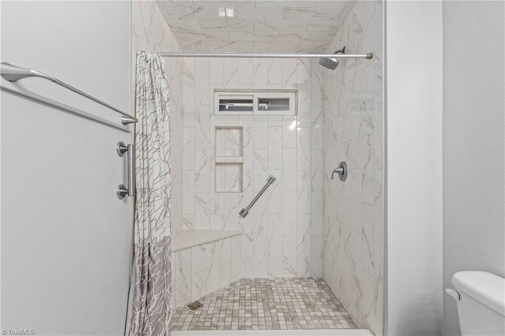 1466 Weatherend Drive Property Photo 24