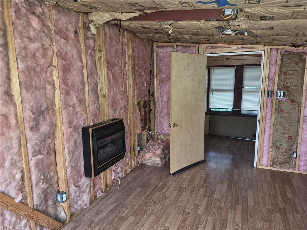 704 Baker Street Property Photo 10