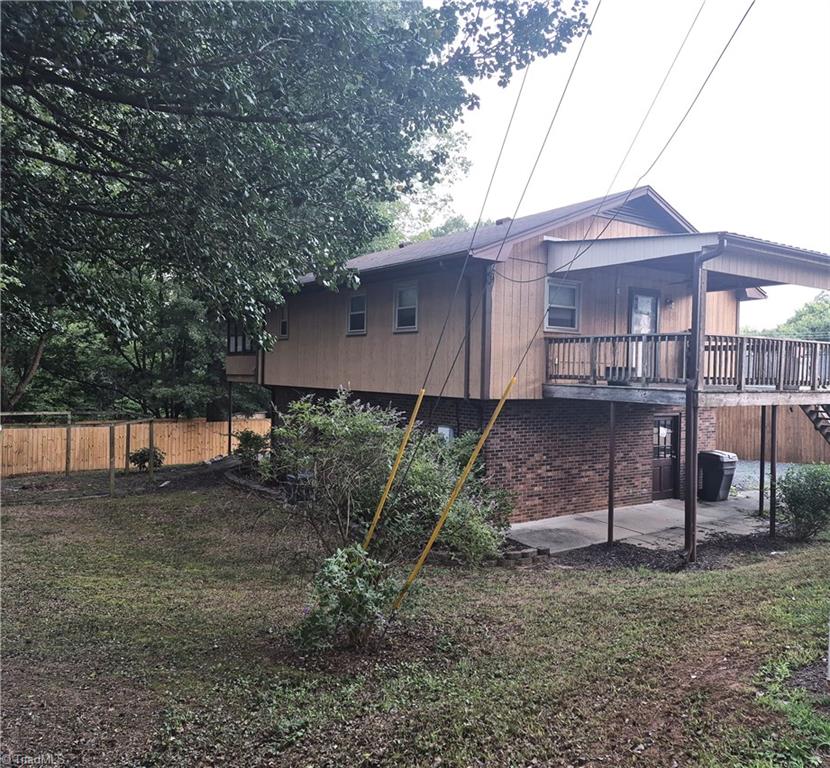704 Baker Street Property Photo 14