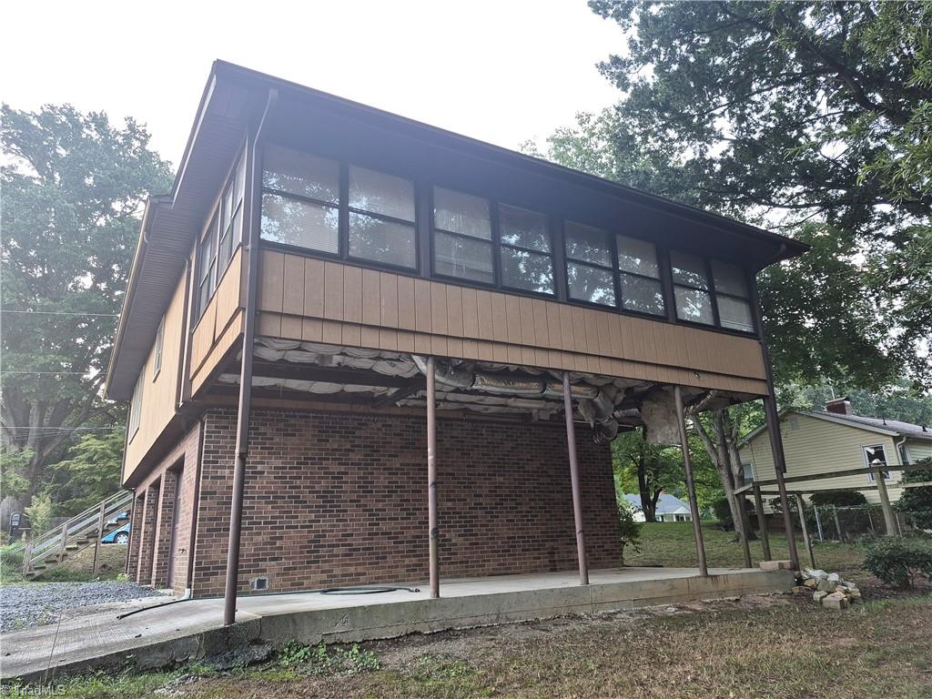 704 Baker Street Property Photo 17