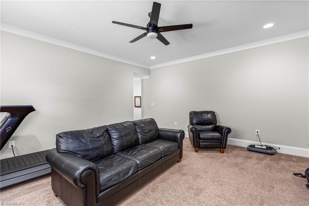 7114 Rae Farms Way Property Photo 29