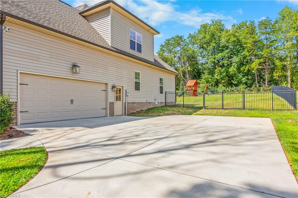 7114 Rae Farms Way Property Photo 35