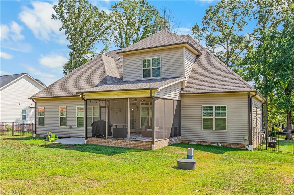 7114 Rae Farms Way Property Photo 36