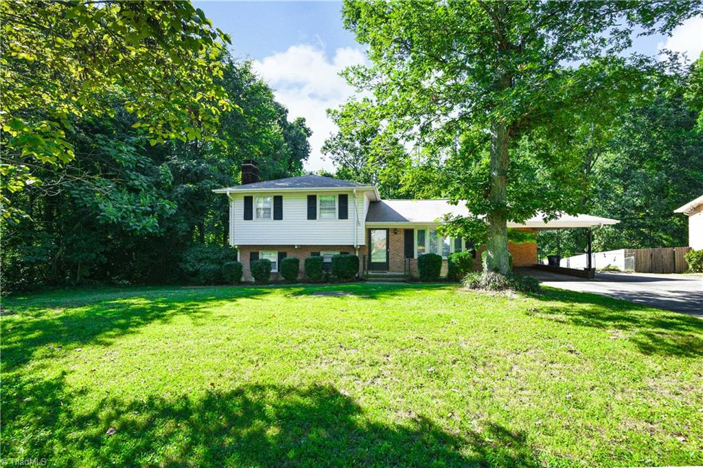 4025 Sedgewood Lane Property Photo 1
