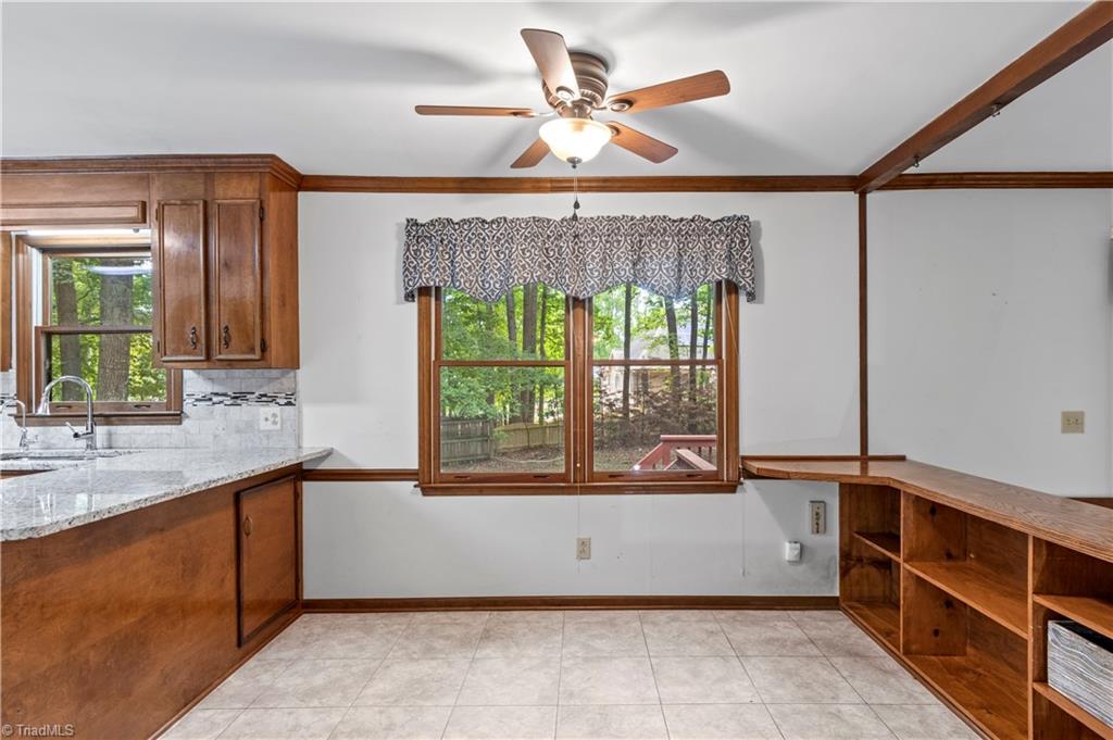499 Reigate Drive Property Photo 11