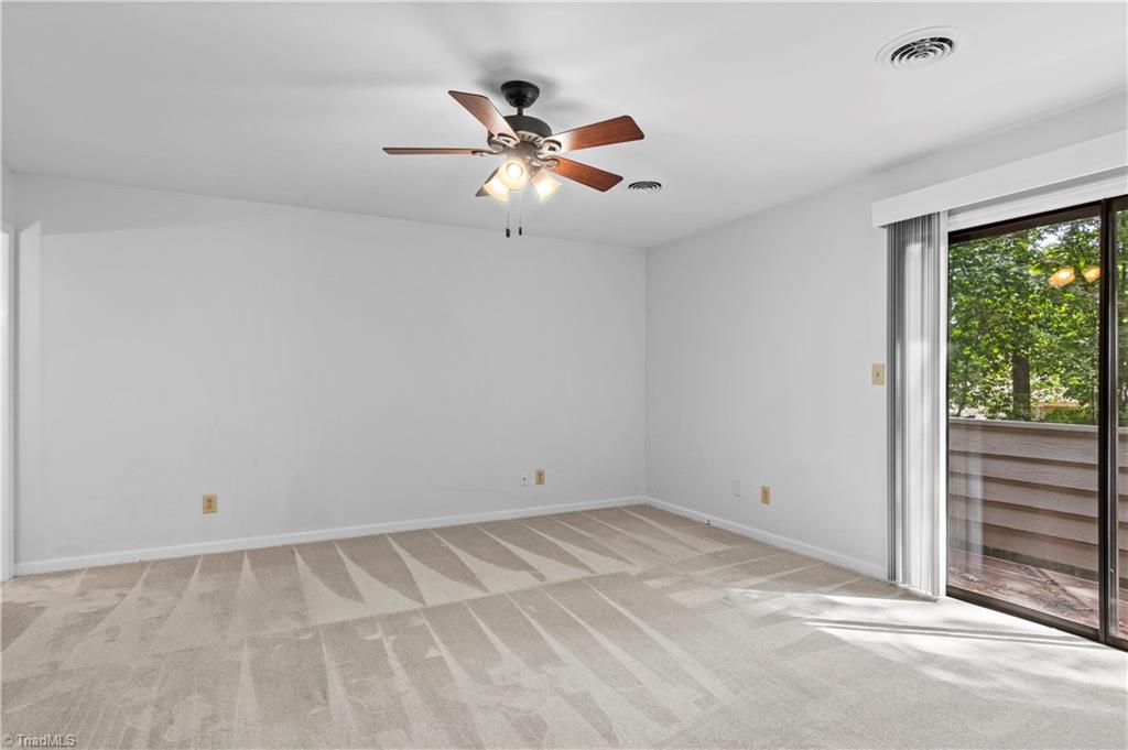 499 Reigate Drive Property Photo 19