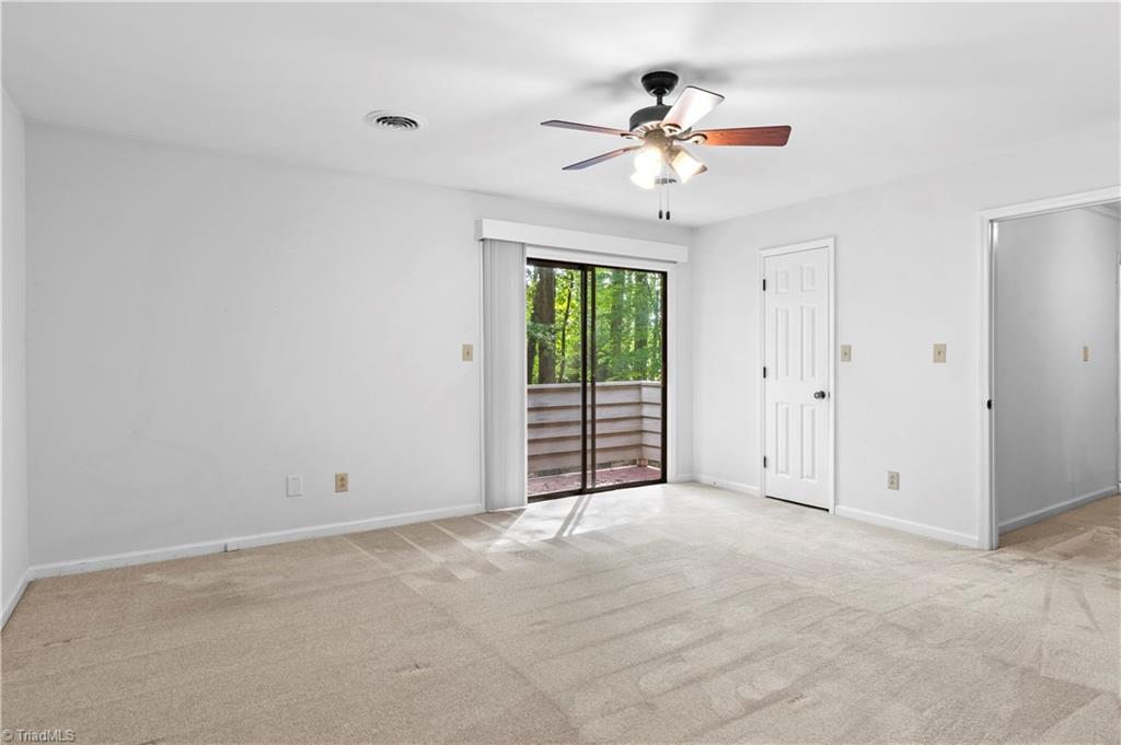 499 Reigate Drive Property Photo 21