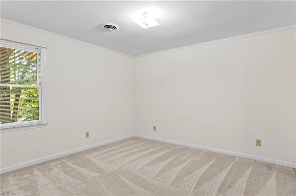 499 Reigate Drive Property Photo 30