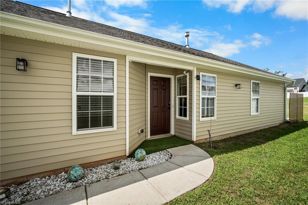 110 Habersham Court Property Photo 28