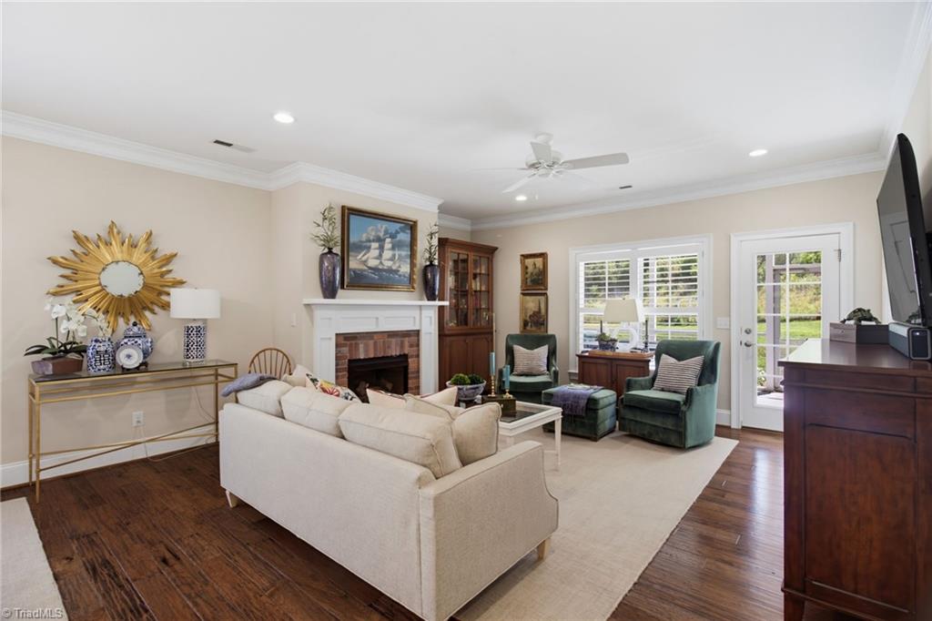 1755 Angus Ridge Drive Property Photo 8