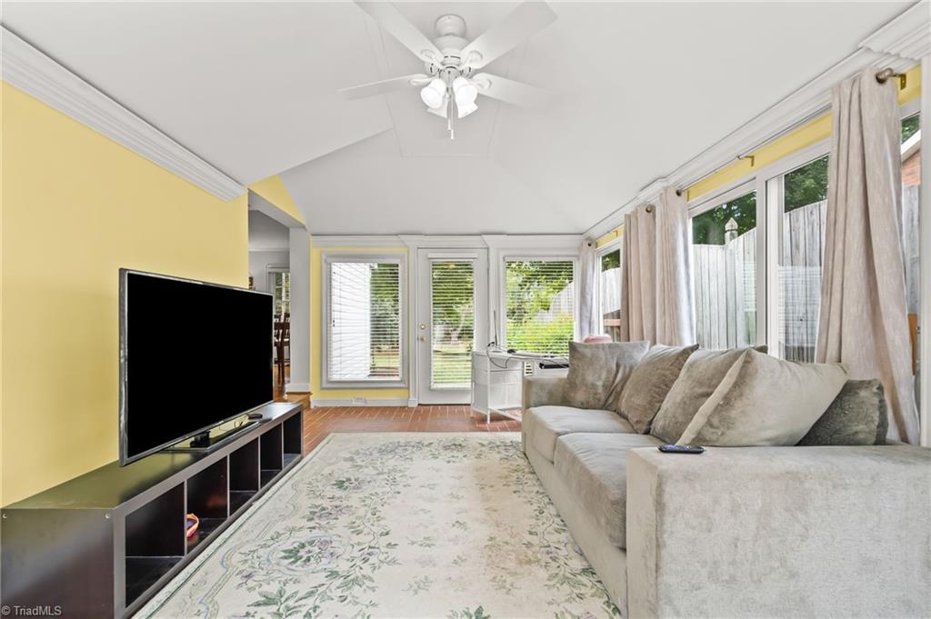 510 Florham Drive Property Photo 9