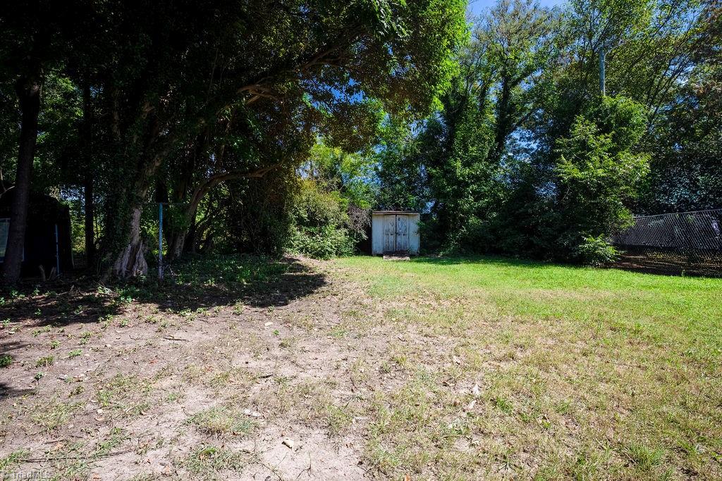 208 Underhill Street Property Photo 12