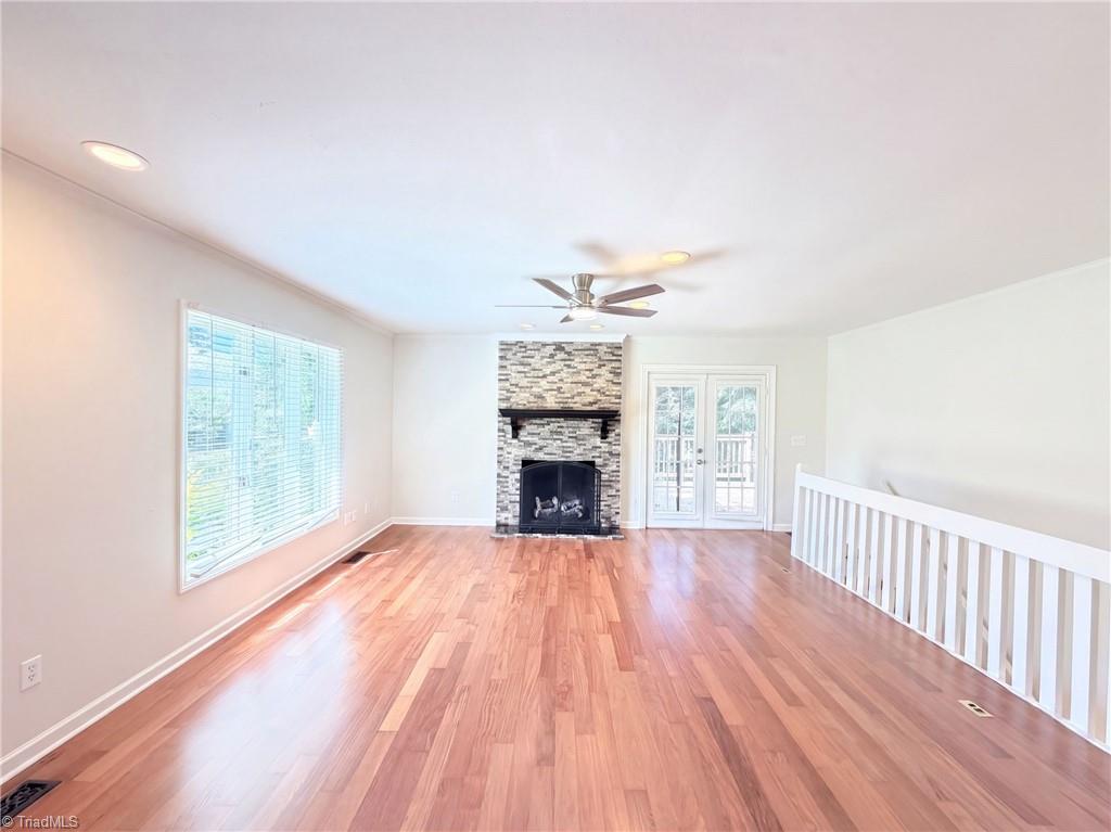 200 Ridgelea Court Property Photo 3