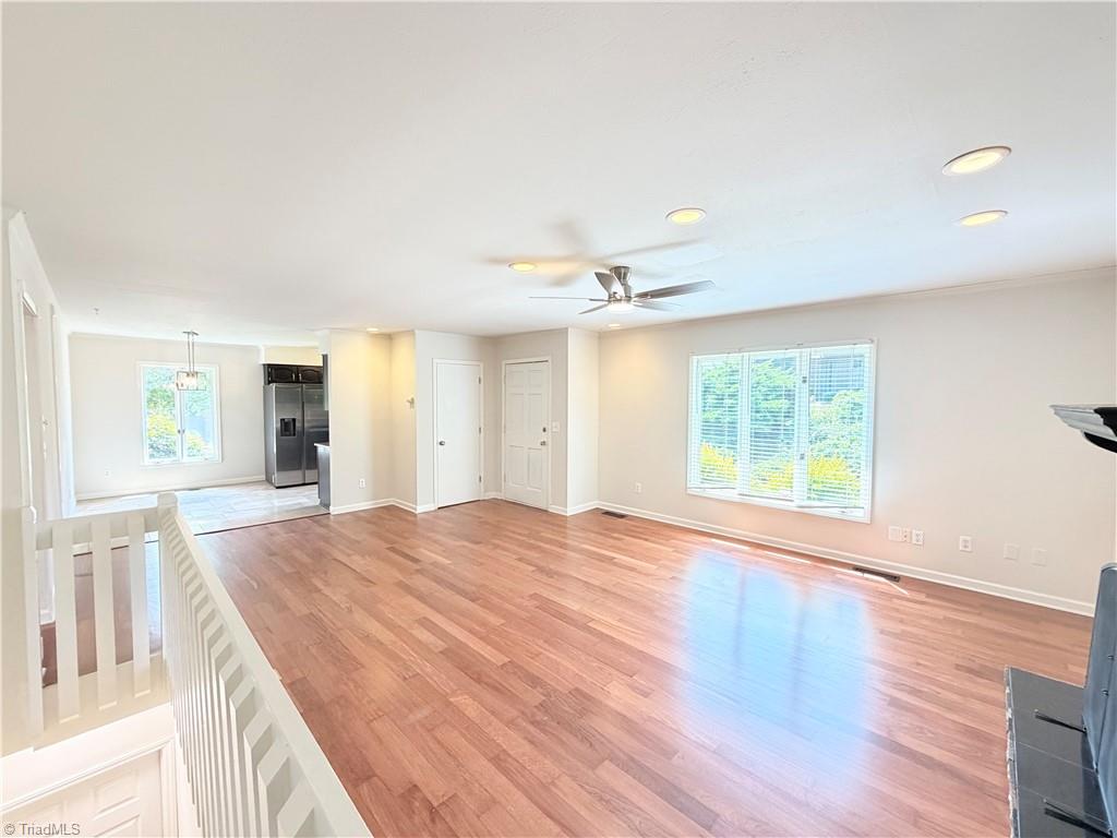 200 Ridgelea Court Property Photo 6