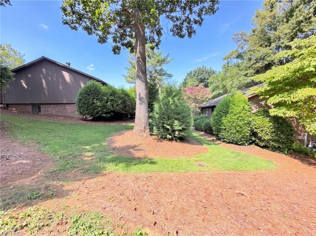 200 Ridgelea Court Property Photo 20