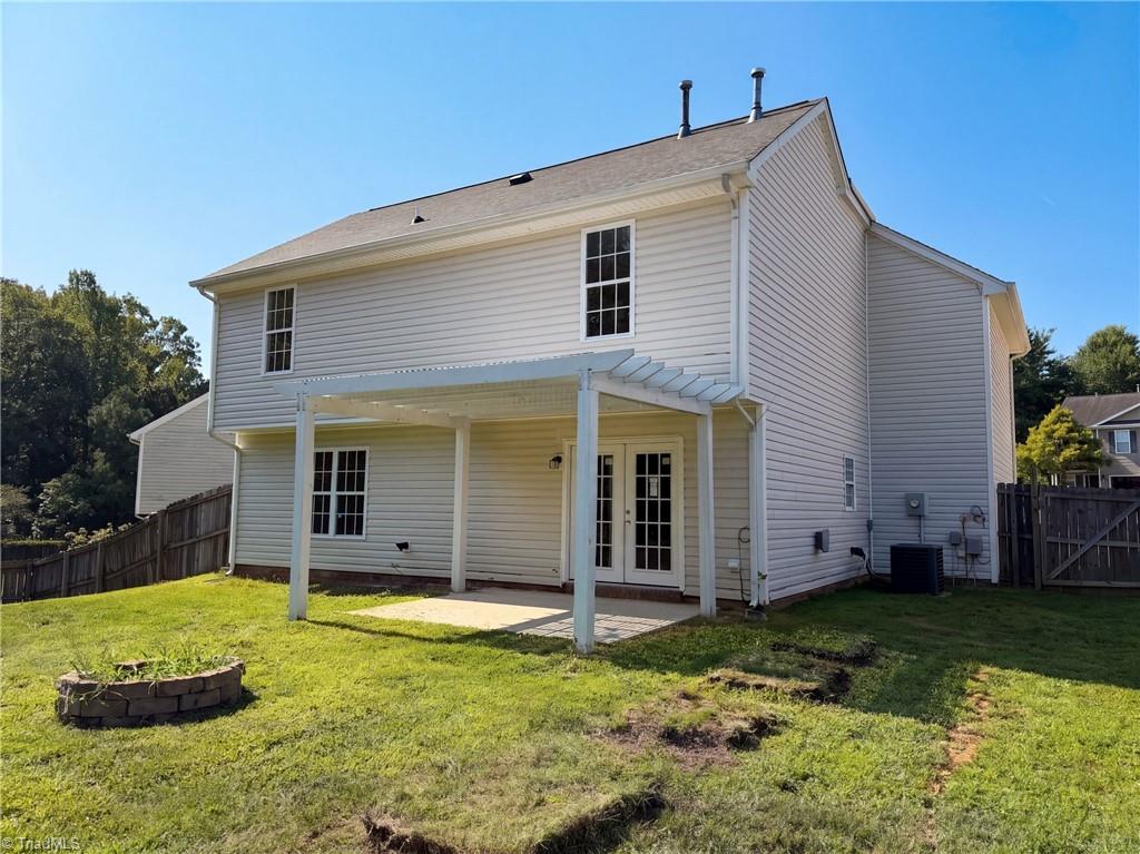 1913 Foust Road Property Photo 5