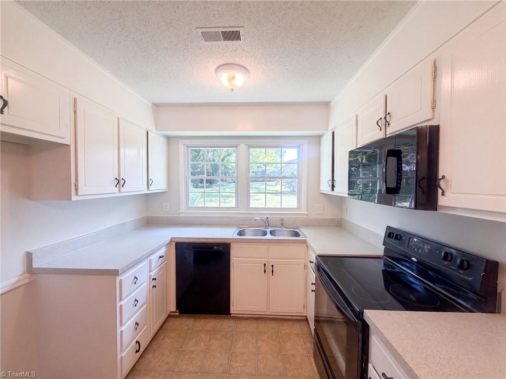 2605 Lamroc Road Property Photo 2