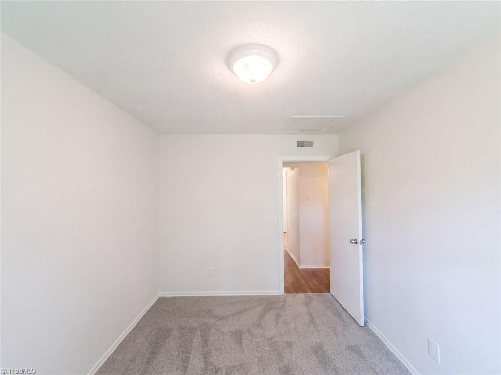 2605 Lamroc Road Property Photo 9
