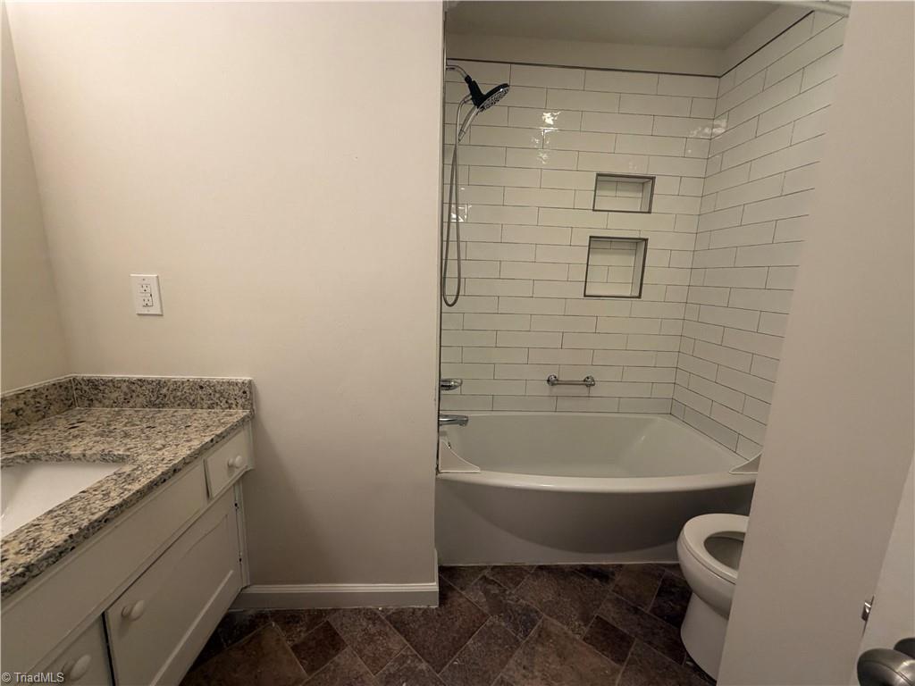2605 Lamroc Road Property Photo 10