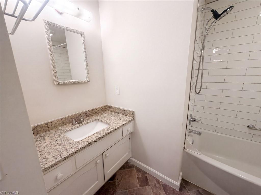 2605 Lamroc Road Property Photo 11