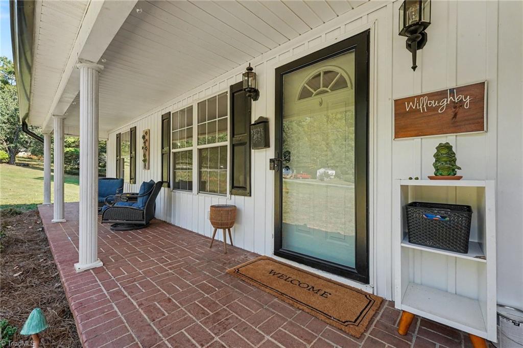 1075 Bailey Road Property Photo 3