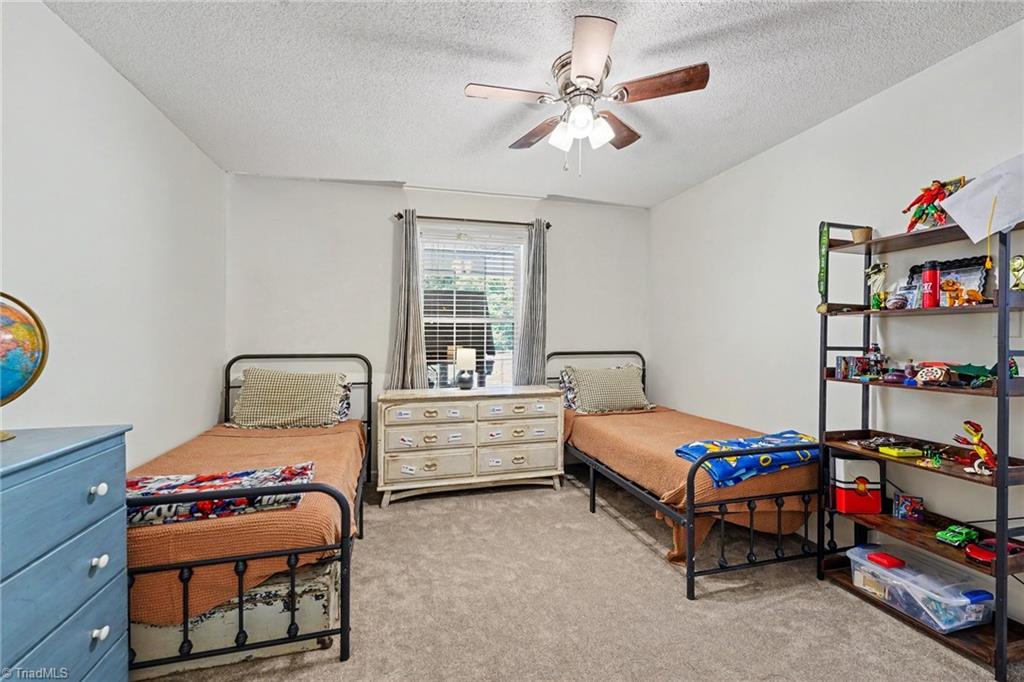 1075 Bailey Road Property Photo 10