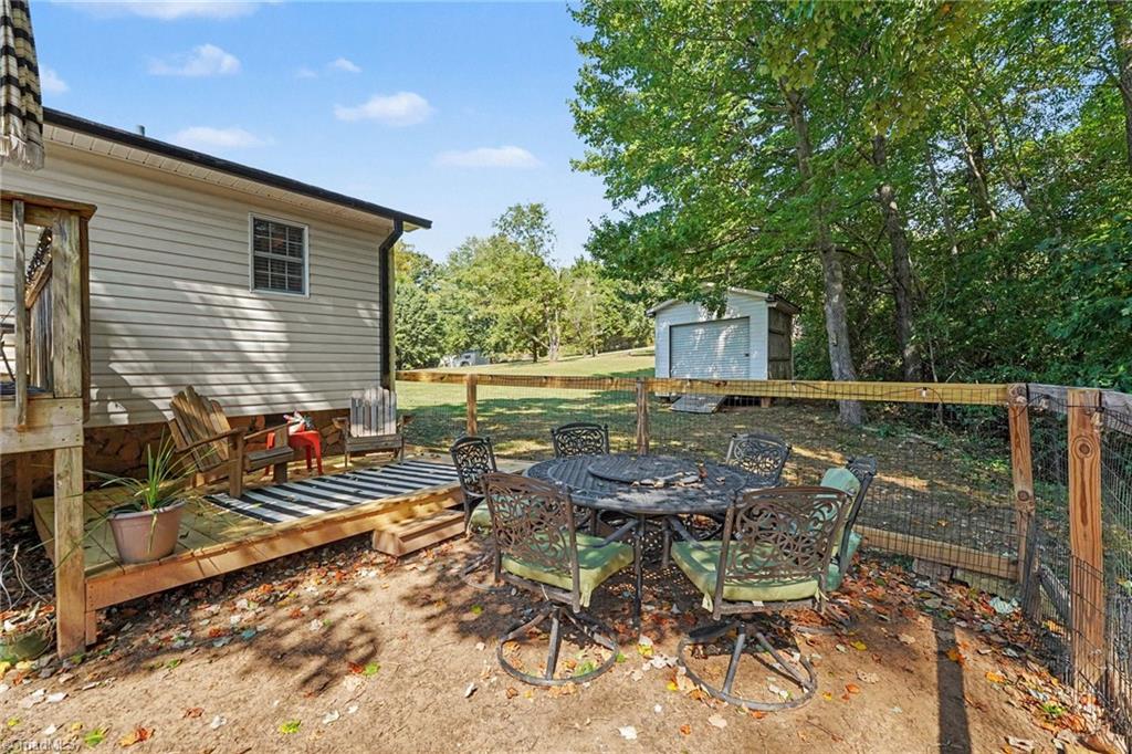 1075 Bailey Road Property Photo 25