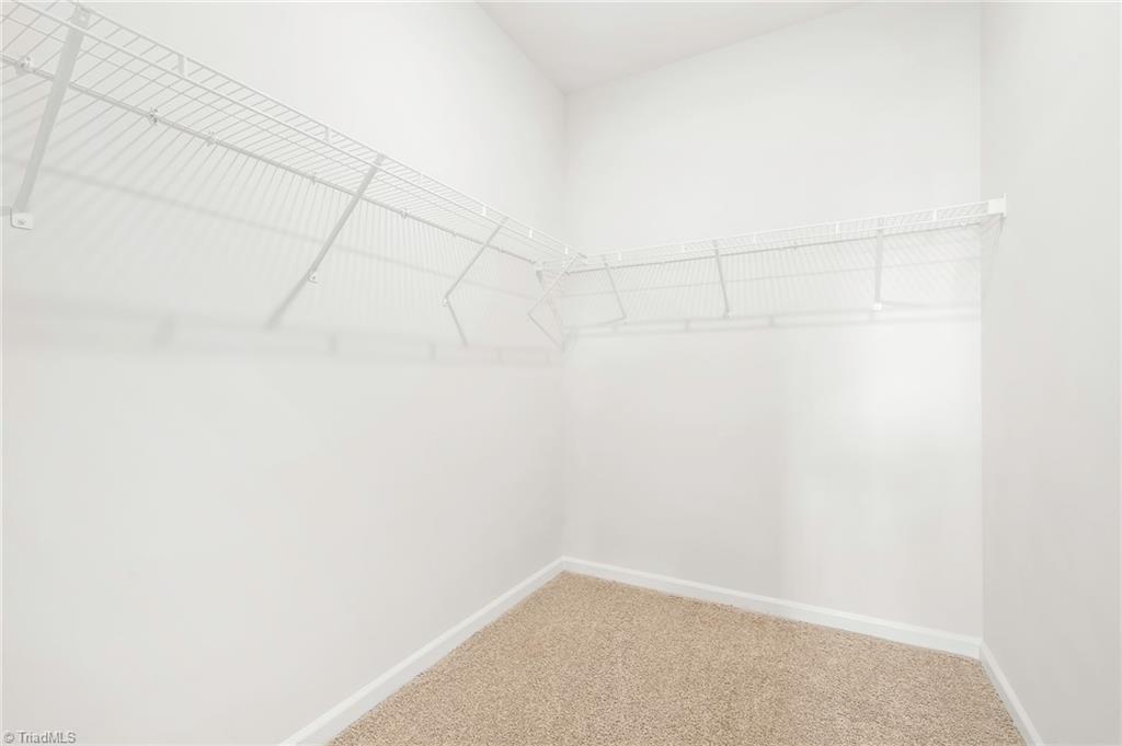 2708 Luxborough Lane Property Photo 15