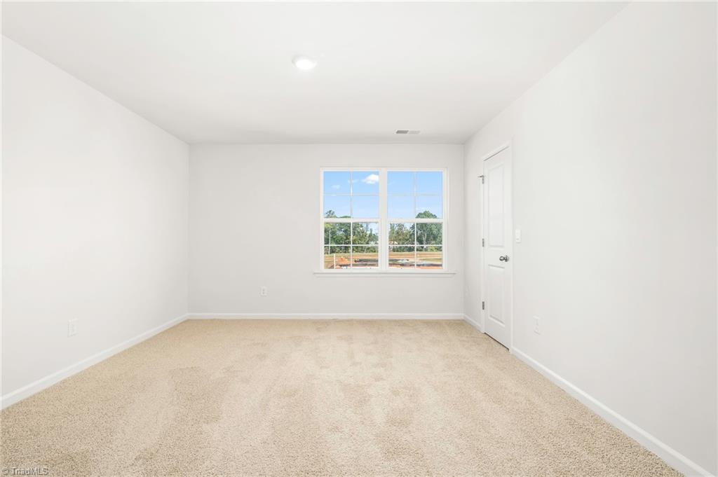 2708 Luxborough Lane Property Photo 16