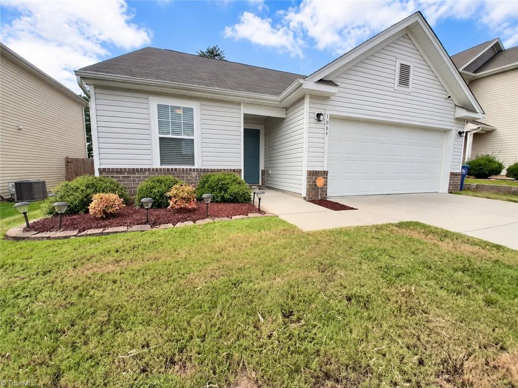 1089 Bitting Hall Circle Property Photo 1