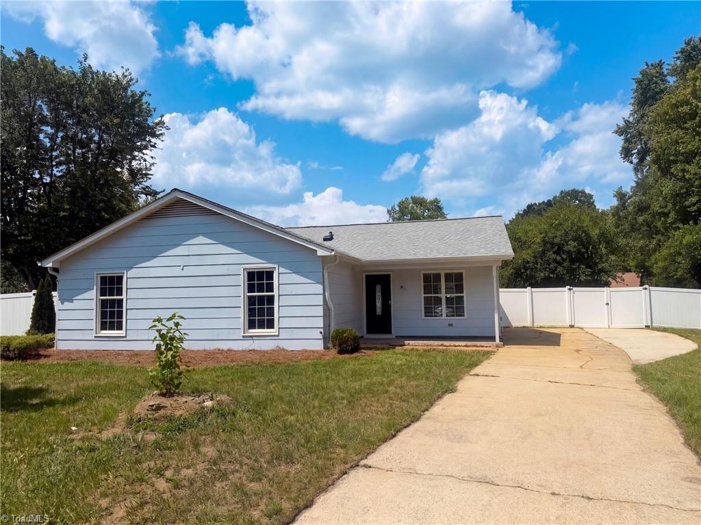 2 Cabot Court Property Photo 1
