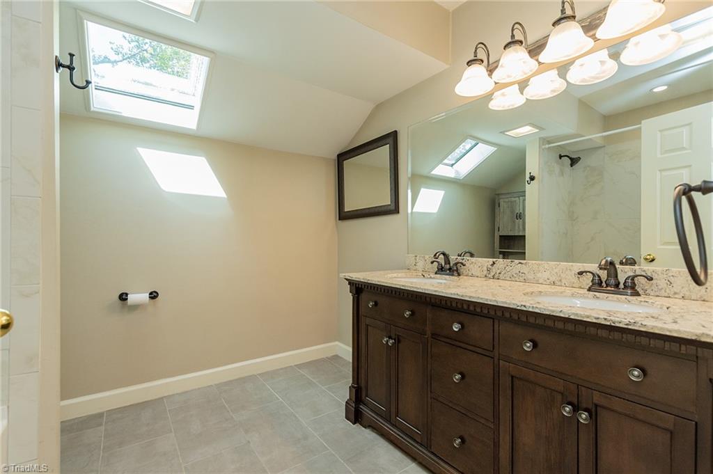 112 Brandon Lane Property Photo 31
