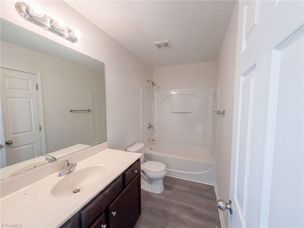2722 Quail Oaks Drive Property Photo 20
