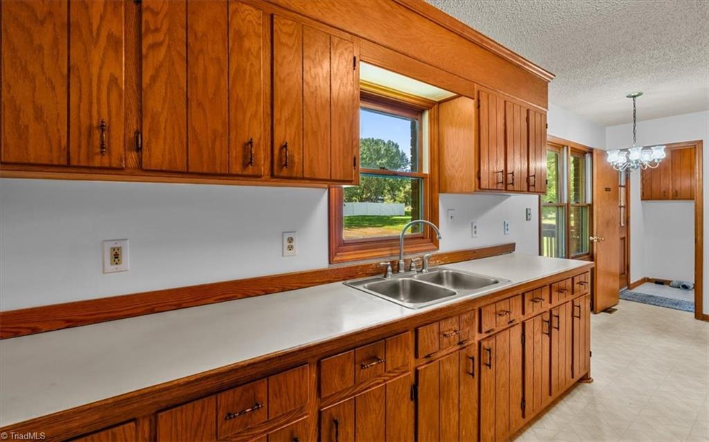 522 Raleigh Avenue Property Photo 15